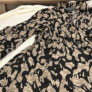 Amazon Black and Tan Long Sleeve Dress